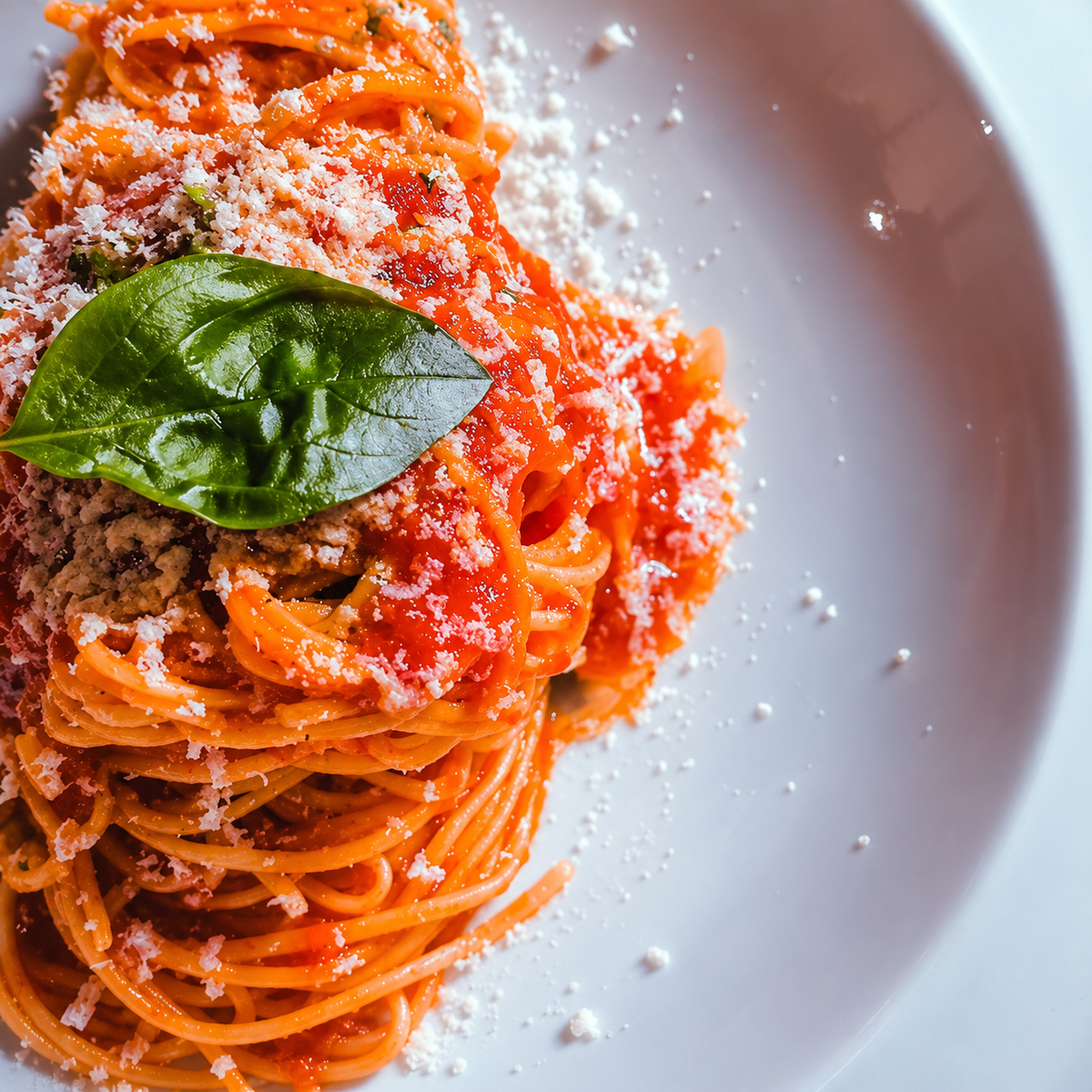 Aggiungi il sugo al carrello e abbinalo alla Pasta all'Uovo I FINI FINI per un'esperienza di gusto tutta italiana.