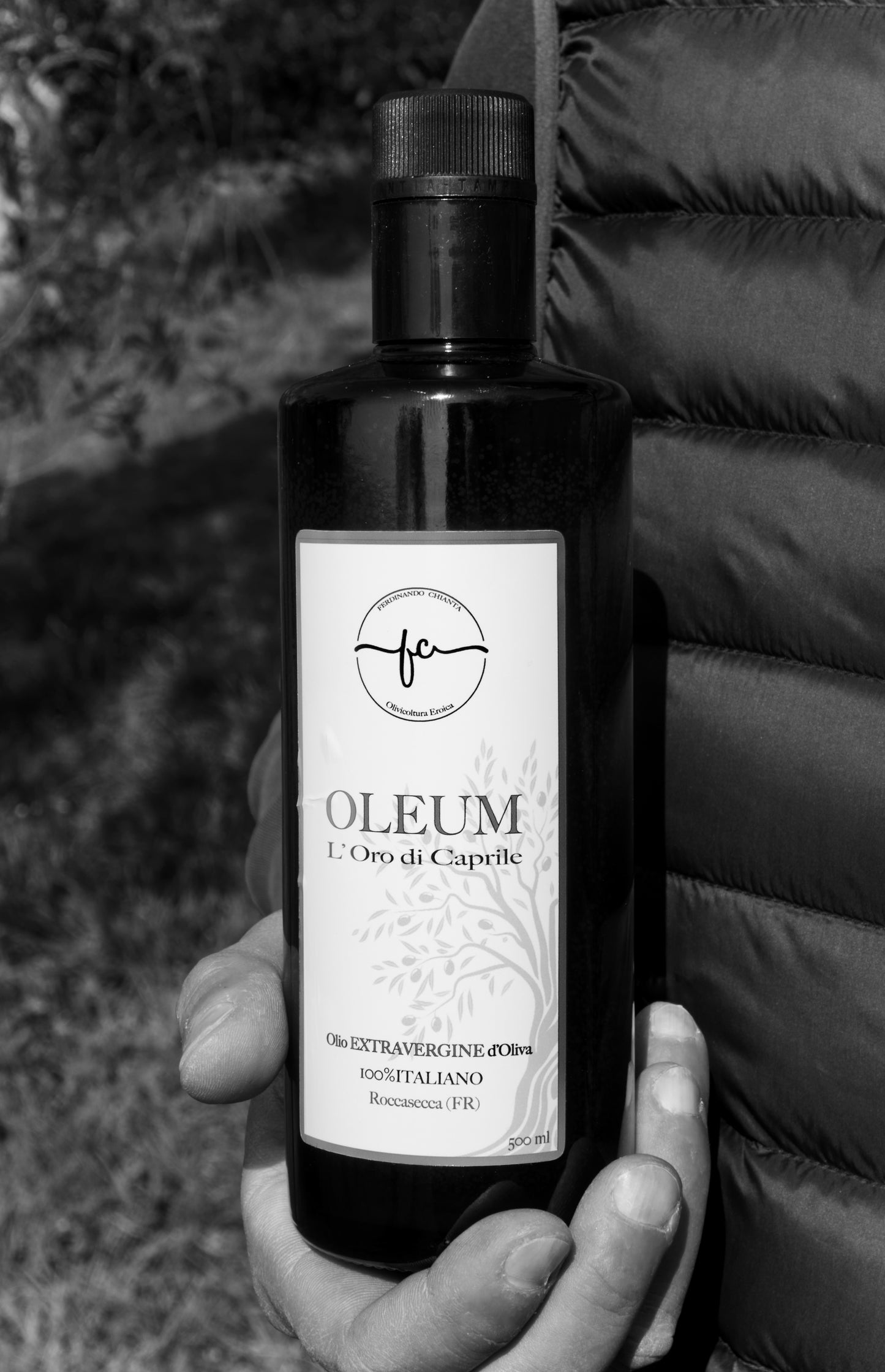 Bottiglia di OLEUM – Olio Extra Vergine di Oliva 100% italiano da Roccasecca, 250ml