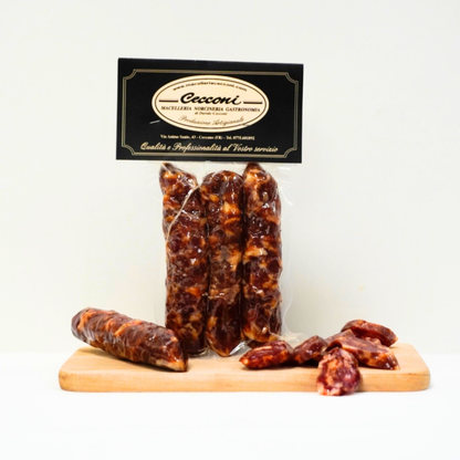 Traditionelle würzige Wurst – Metzgerei Davide Cecconi.