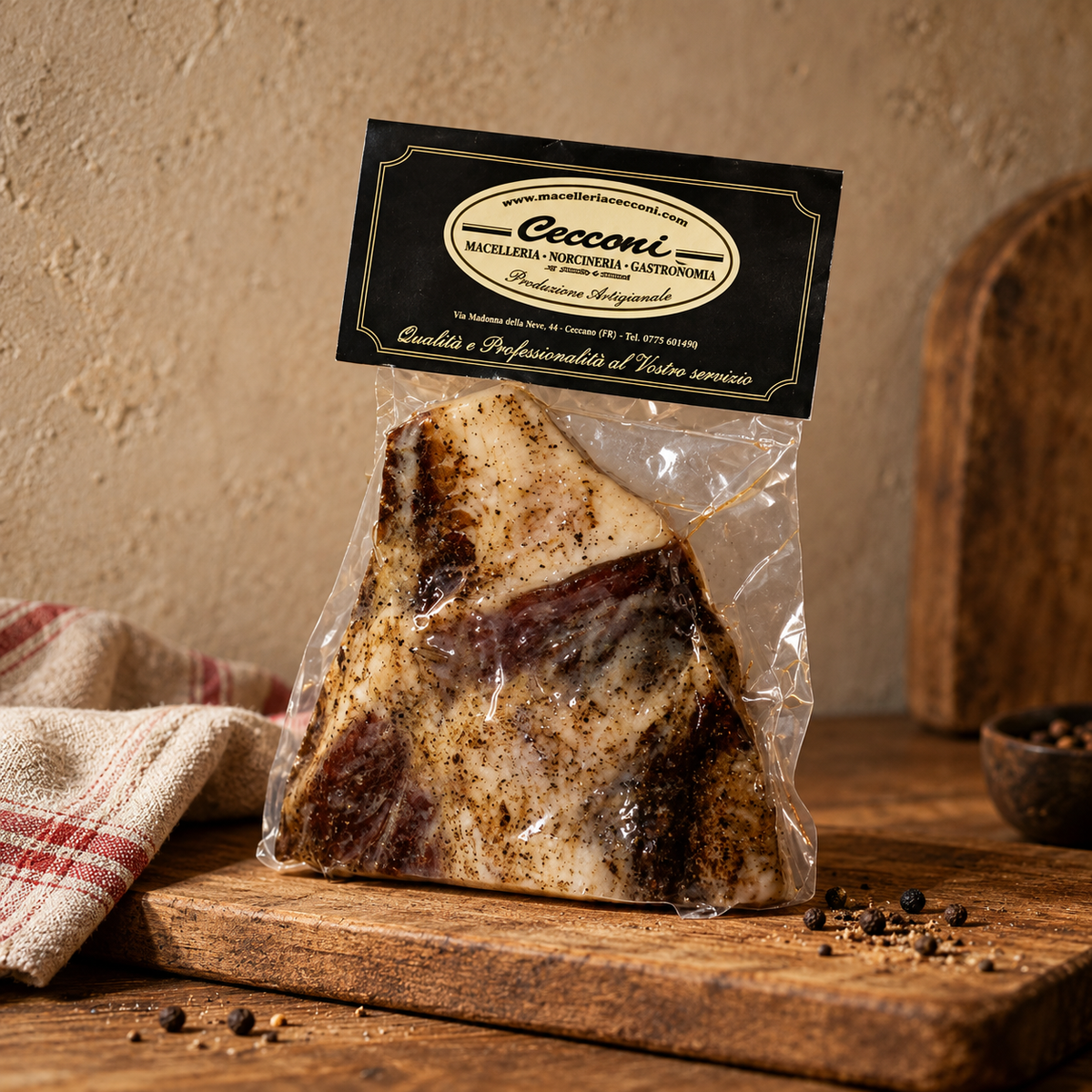 Guanciale artigianale a cubetti per pasta alla carbonara. Trancio guanciale italiano 