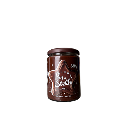 PAN DI STELLE Crema Spalmabile 380g – barattolo di crema al cacao e nocciole con granella di biscotti Pan di Stelle – Essenza Pisterzi