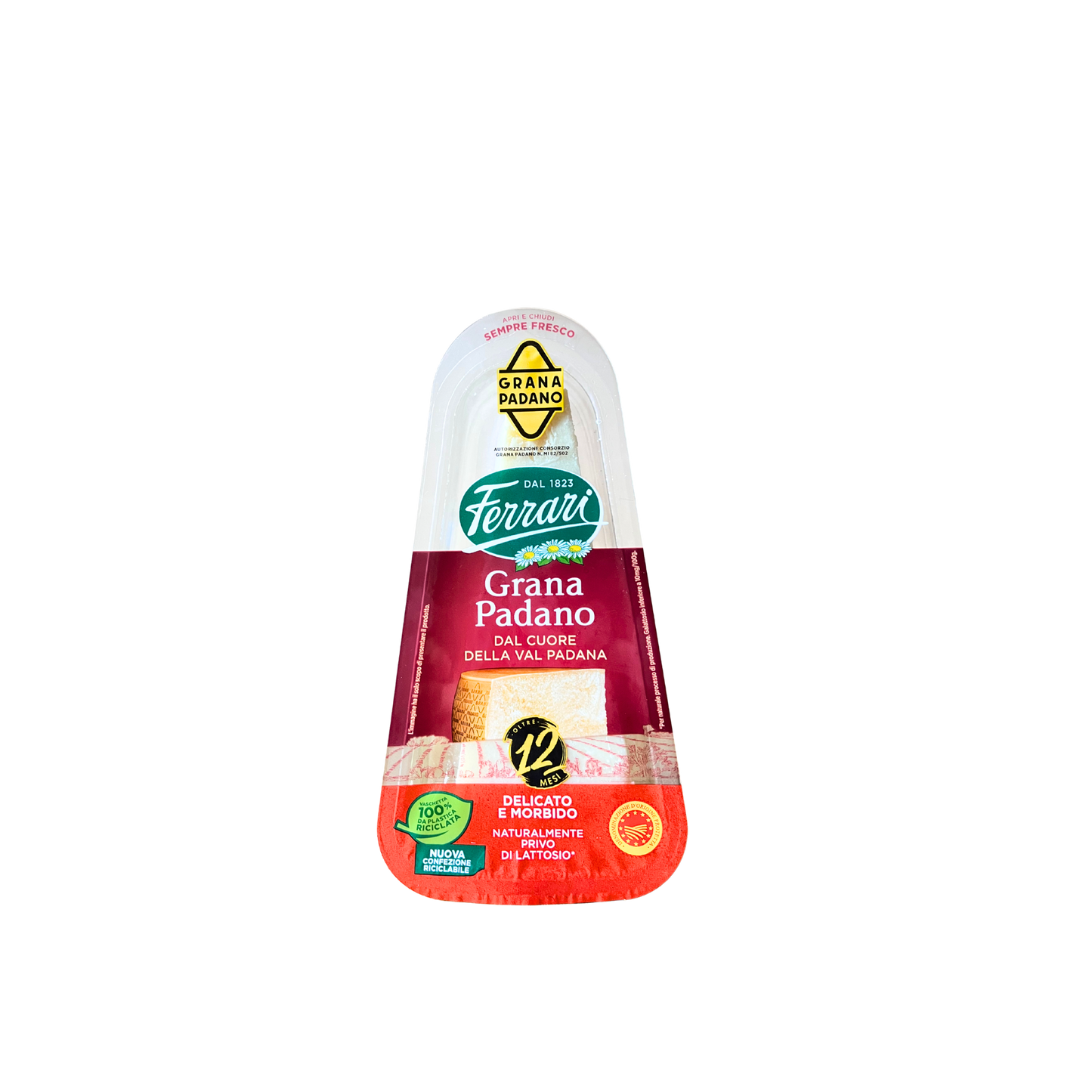 FERRARI Grana Padano DOP +12 mesi 150g – formaggio italiano stagionato a scaglie o pezzo intero su sfondo neutro – Essenza Pisterzi
