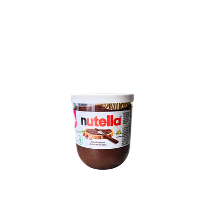 FERRERO Nutella 220g – barattolo originale di crema alle nocciole e cacao italiana su sfondo neutro – Essenza Pisterzi