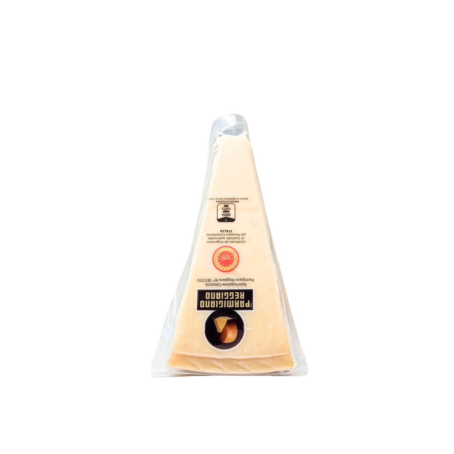 Parmigiano Reggiano DOP +16 mesi 500g – formaggio stagionato italiano a scaglie o pezzo intero su sfondo neutro – Essenza Pisterzi