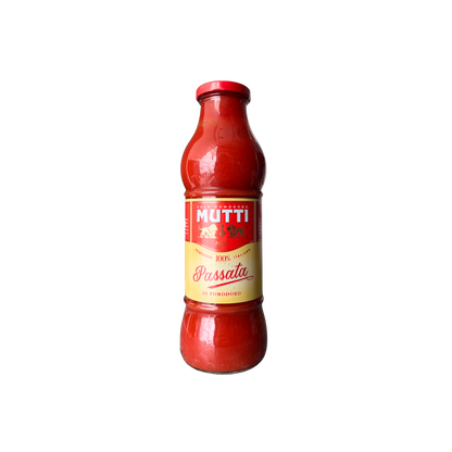 Mutti Passata di Pomodoro 700g – Pomodoro italiano di alta qualità, senza conservanti – Essenza Pisterzi