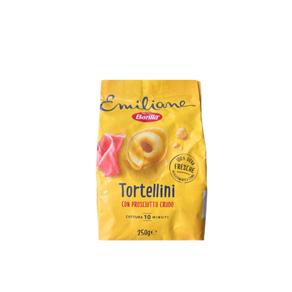 BARILLA Emiliane Tortellini Prosciutto Crudo 250g – tortellini freschi ripieni di prosciutto crudo, confezione su sfondo neutro – Essenza Pisterzi