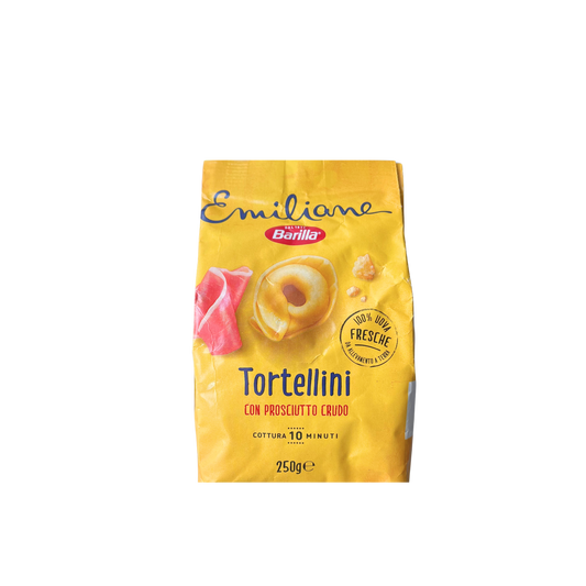 BARILLA Emiliane Tortellini Prosciutto Crudo 250g – tortellini freschi ripieni di prosciutto crudo, confezione su sfondo neutro – Essenza Pisterzi